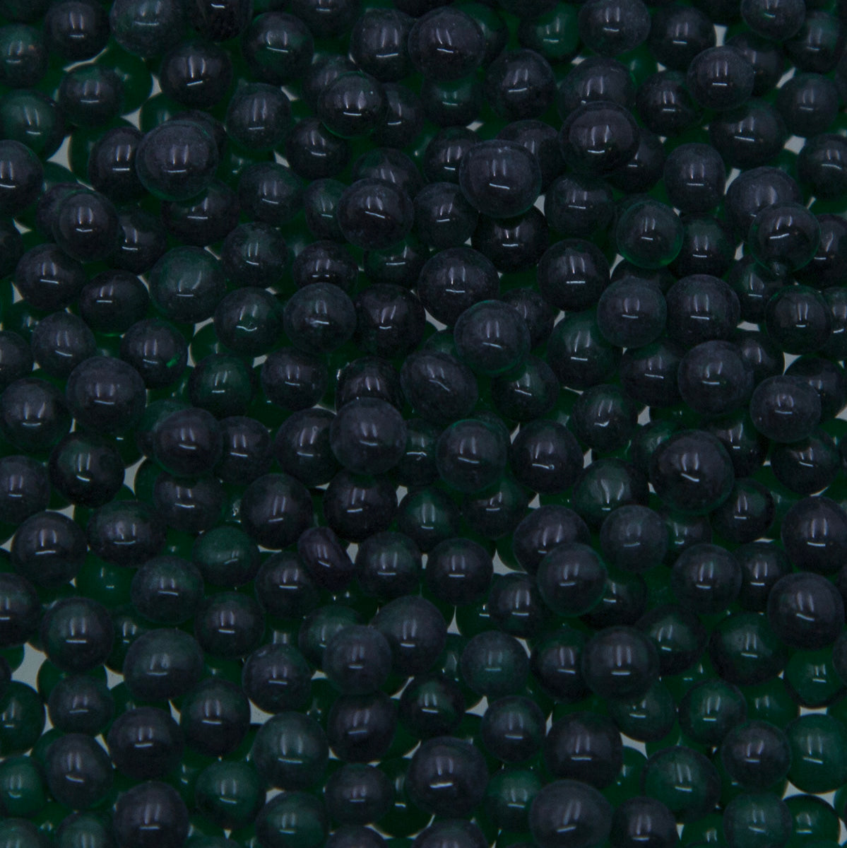 5SV100-45: Vintage Venetian No Hole Tr Dk Emerald Green 5/0