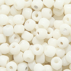 6SV112-2UR: Vintage Venetian White #2 Frosted 6/0 50 Gram Bag