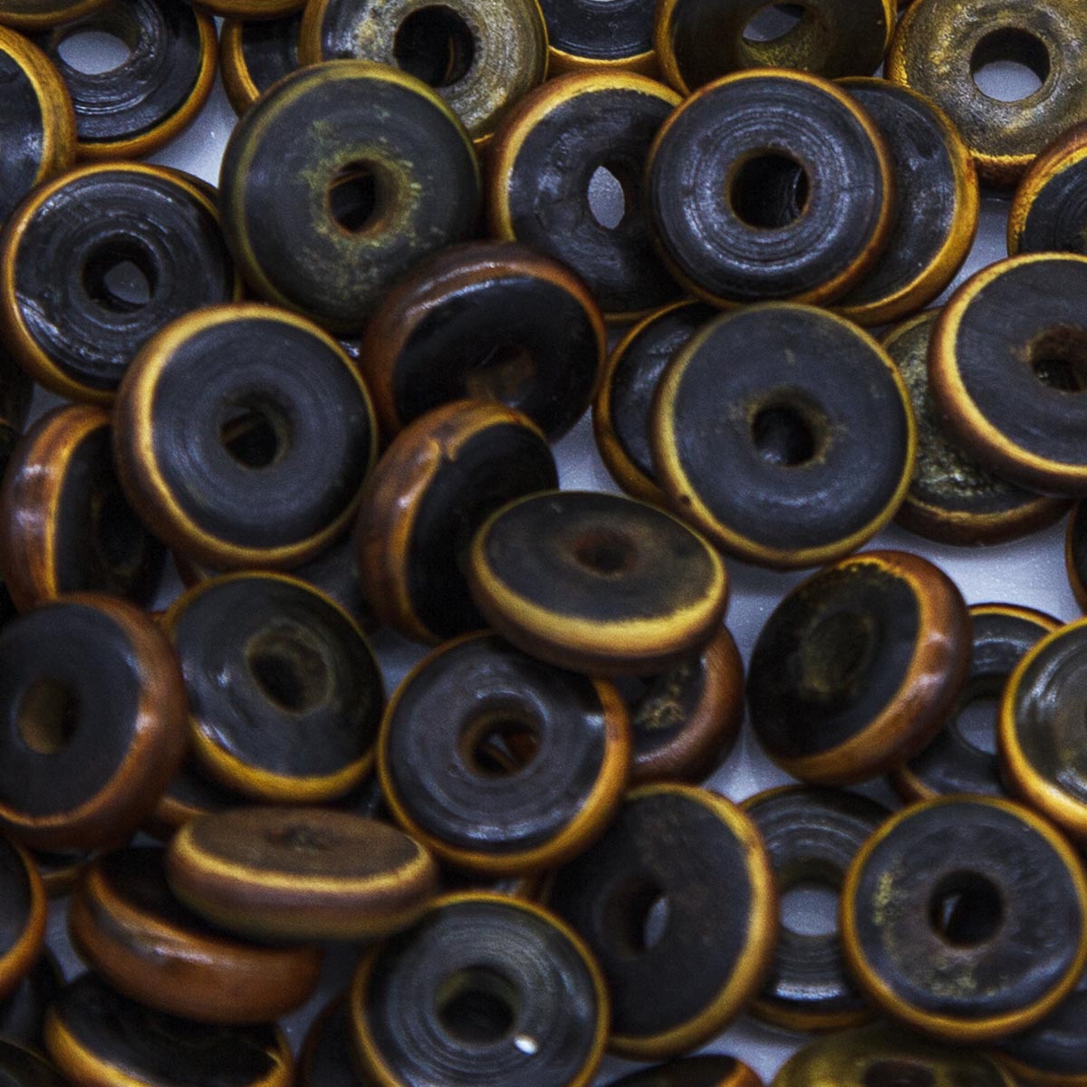 76HR153: Horn Saucer Burnt Color 10mm 100 Pieces per Pack