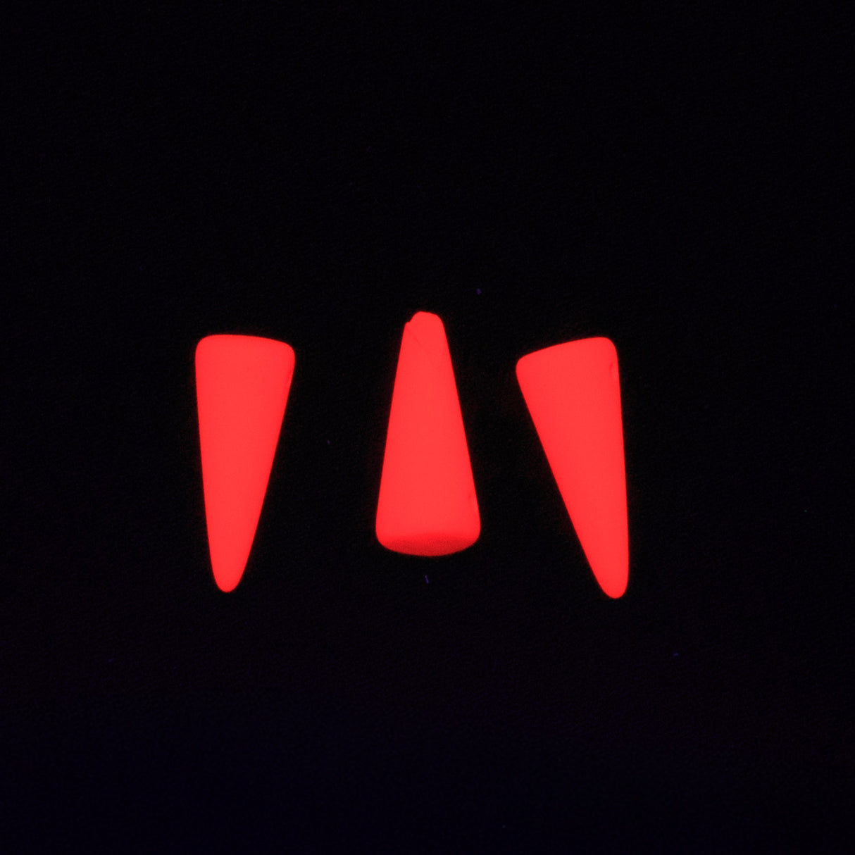 7DP638-NMR: CZ Spike Neon Orange Matte 7x17mm-6PC