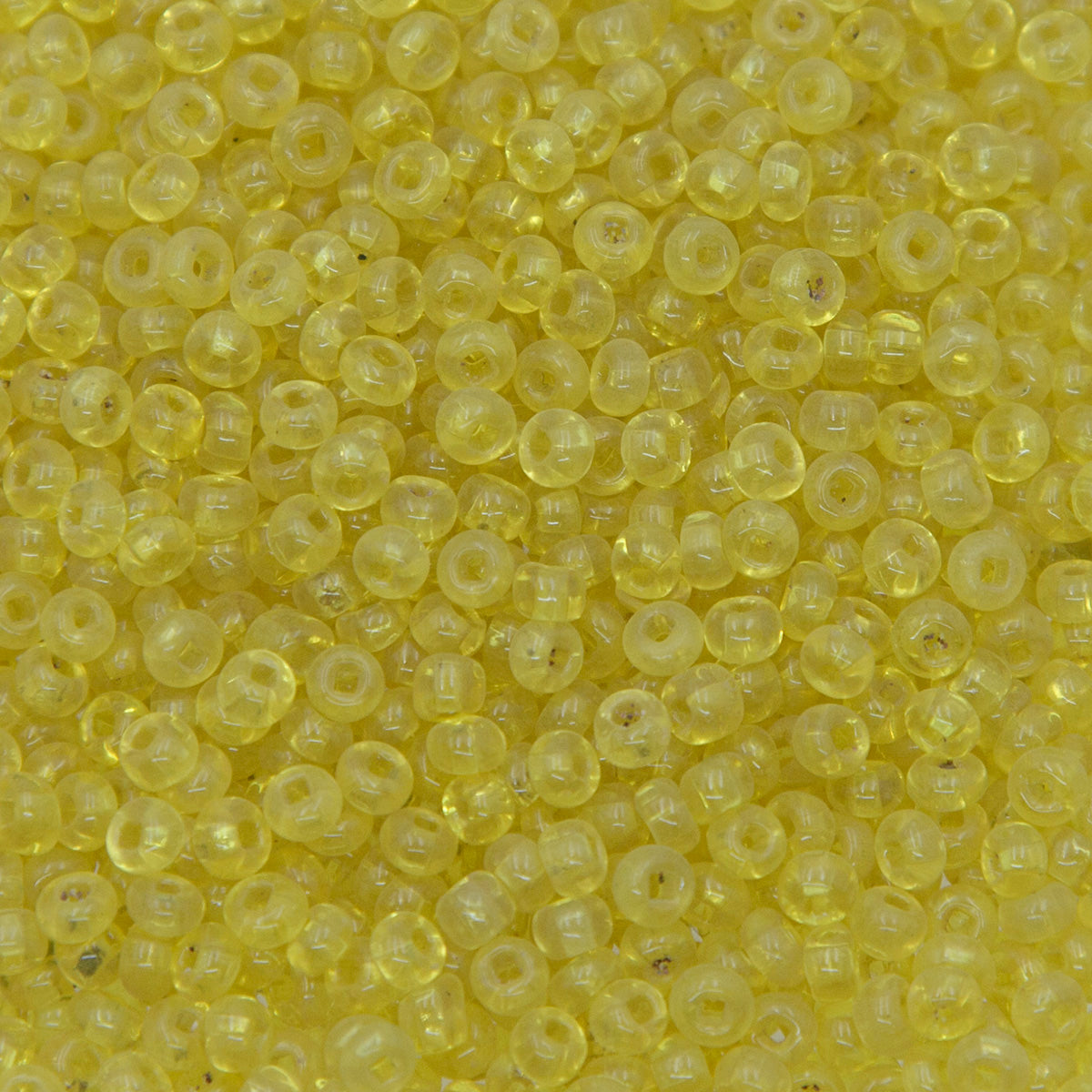 7SV100-3: Vintage Venetian Transparent Dusty Yellow 7/0 250 Grams