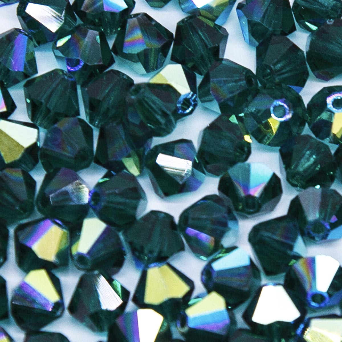 84CC586: Preciosa Crystal Dia Emerald AB 5x5mm-144PC