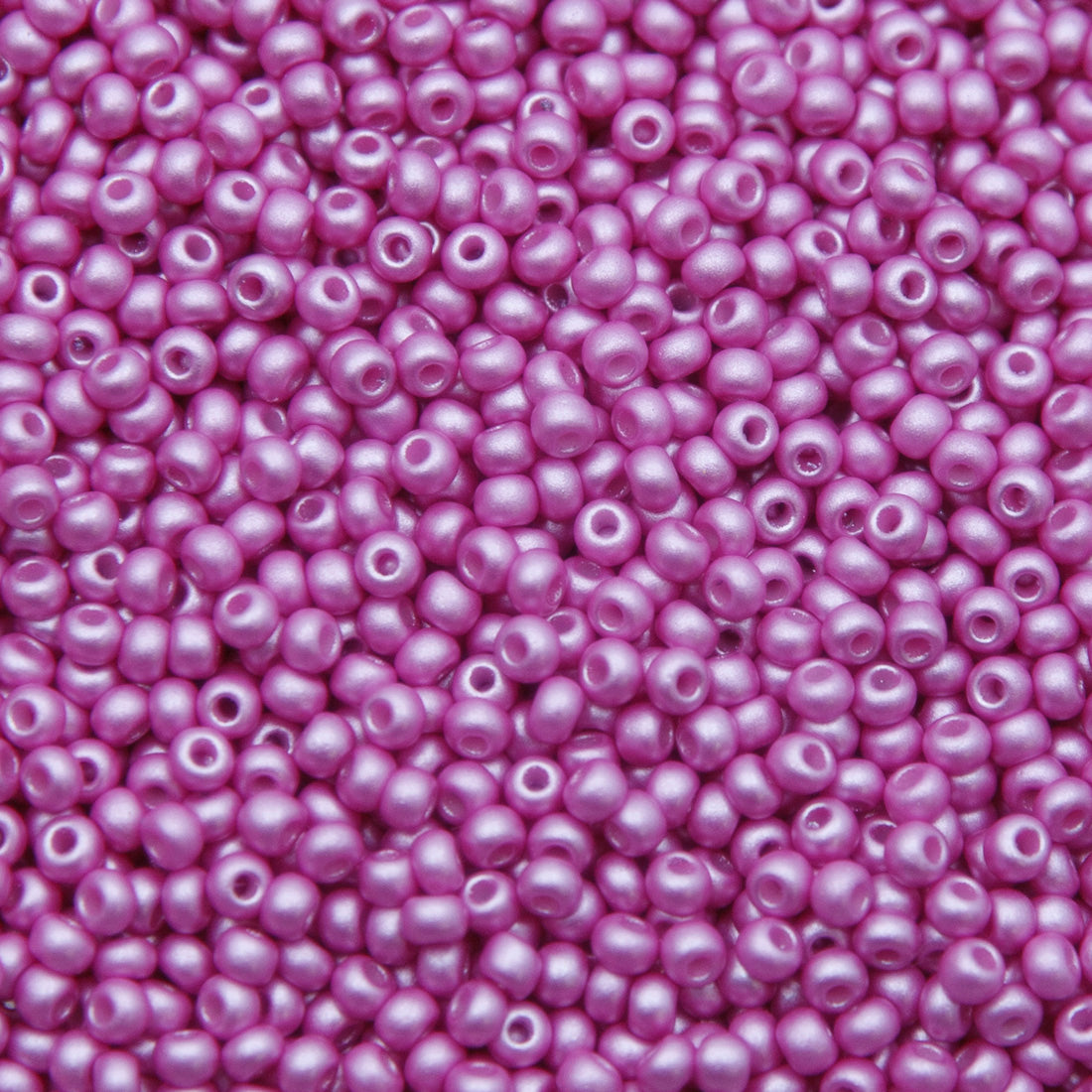 8SB995-PL: CZ Seed Bead Permalux Violet 8/0 Loose
