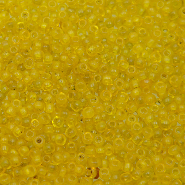 8SV100-35: Vintage Venetian Seed Bead Sq-H Tr Dark Yellow 8/0