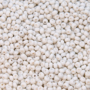 8SV112-UR: Vintage Venetian Off White Frosted 8/0 - 50 Gram Bag