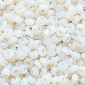 8SV210-3U: Vintage Venetian White #1 Frosted 8/0 500 Grams