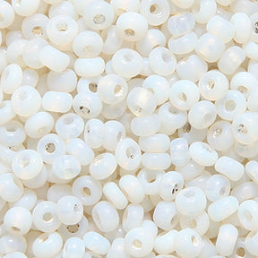 8SV210-3U: Vintage Venetian White #1 Frosted 8/0 500 Grams