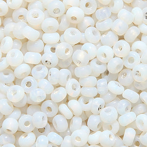 8SV210-3UR: Vintage Venetian White #1 Frosted 8/0 50 Gram Bag