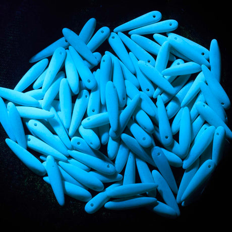 91DP667-M: Preciosa Ornela 5x16mm White Alabaster Blue Turquoise Silk Matt Thorn Beads