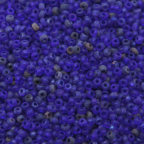 9SV100-38: Vintage Venetian Seed Bead Tr Medium Dark Cobalt 9/0