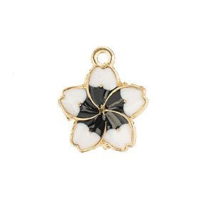 DZ0467-008: Zinc Charms 13x16mm White Flower - 10PPK