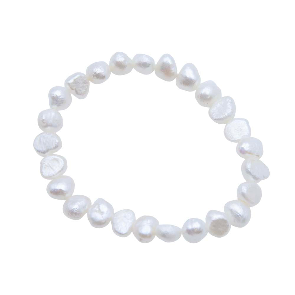 Pearl stretch bracelet on a white background Sku: FPB1295-07
