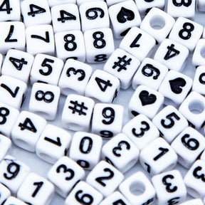 PL200-4: Acrylic White/Black Numbers 6x6mm 4mm Hole 100PPK