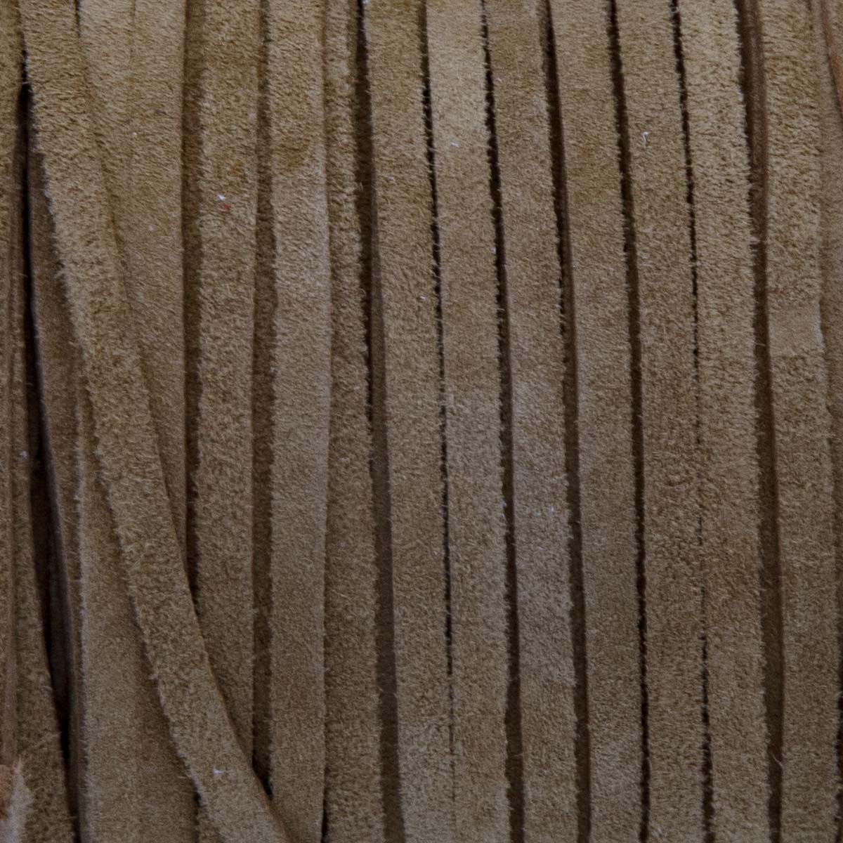 SOS25-2004: Suede Lace Card Toast 3mm 25yds