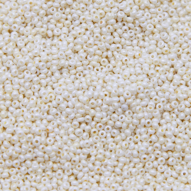 SV100-116: Vin Ven SB Opaque Yellow Luster 12/0 - 250GM