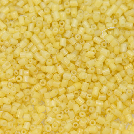 SV100-143: Vintage Venetian Tube Greasy Yellow 3x3mm AVG - 250 Grams