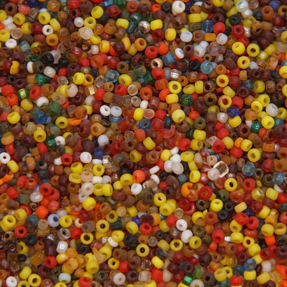 SV122: Vintage Venetian Mix Seed Bead Yllw Brwn Wht 10/0 Avg