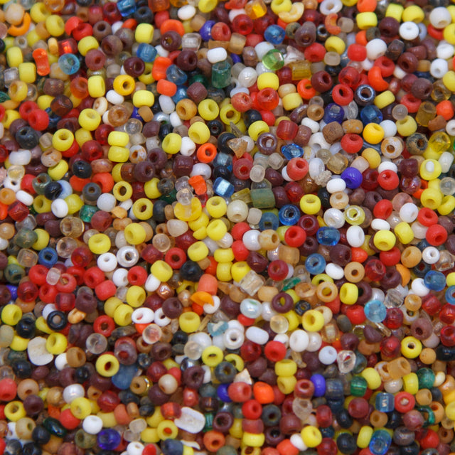 SV122R: Vin Ven Mix Seed Bead Yllw Brwn Wht 10/0 Avg - 150 GM